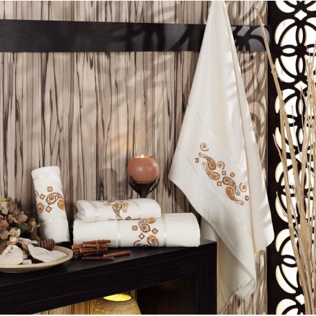 Embroidered Stony Velvet Banyo Havlusu Set Cream